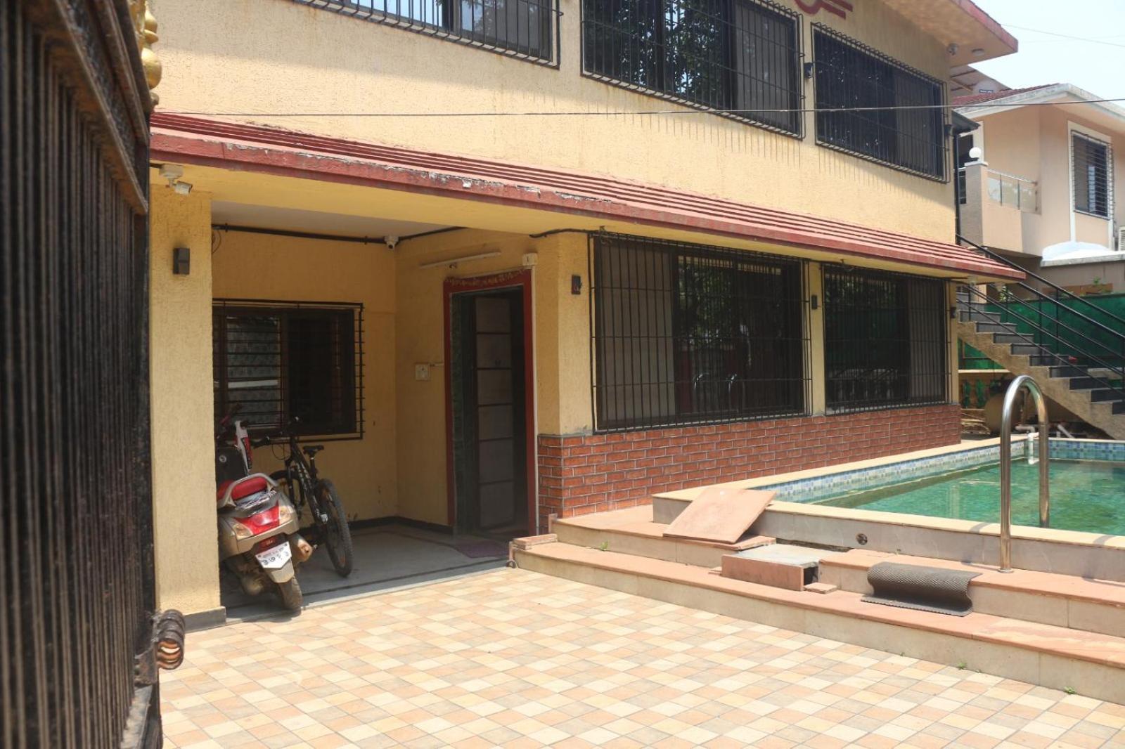 Hotel Phoenix Lonavala Exterior photo