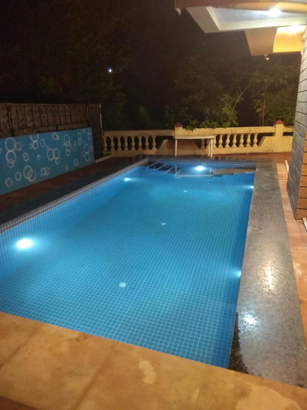 Hotel Phoenix Lonavala Exterior photo