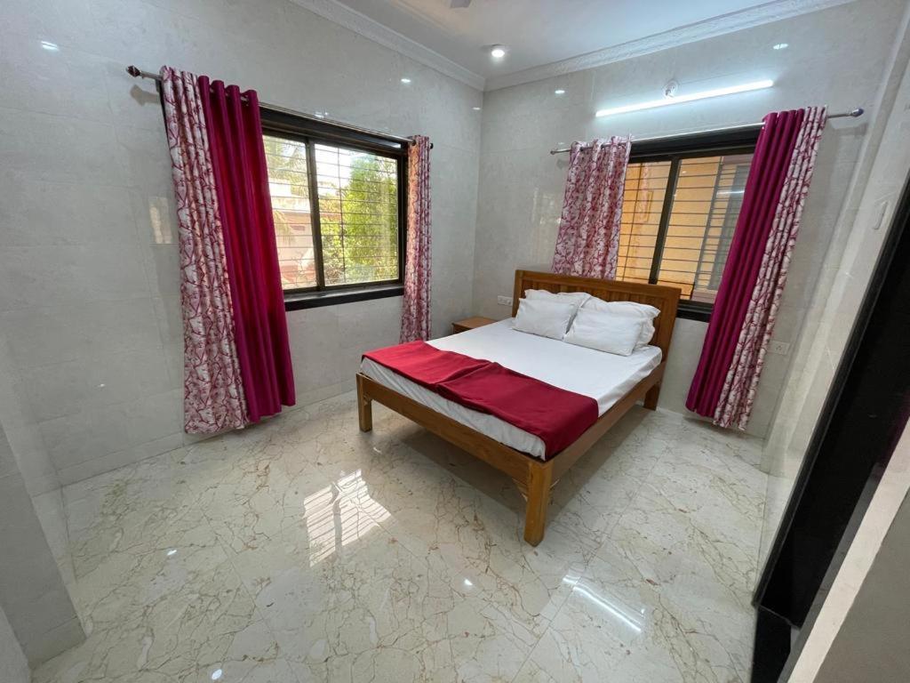 Hotel Phoenix Lonavala Exterior photo