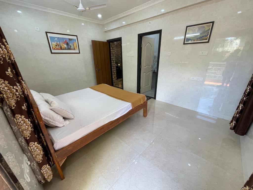 Hotel Phoenix Lonavala Exterior photo